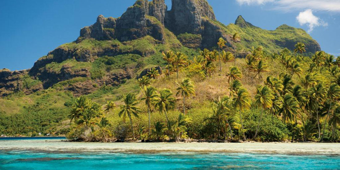 ${uiTranslations.tripPhoto} 4