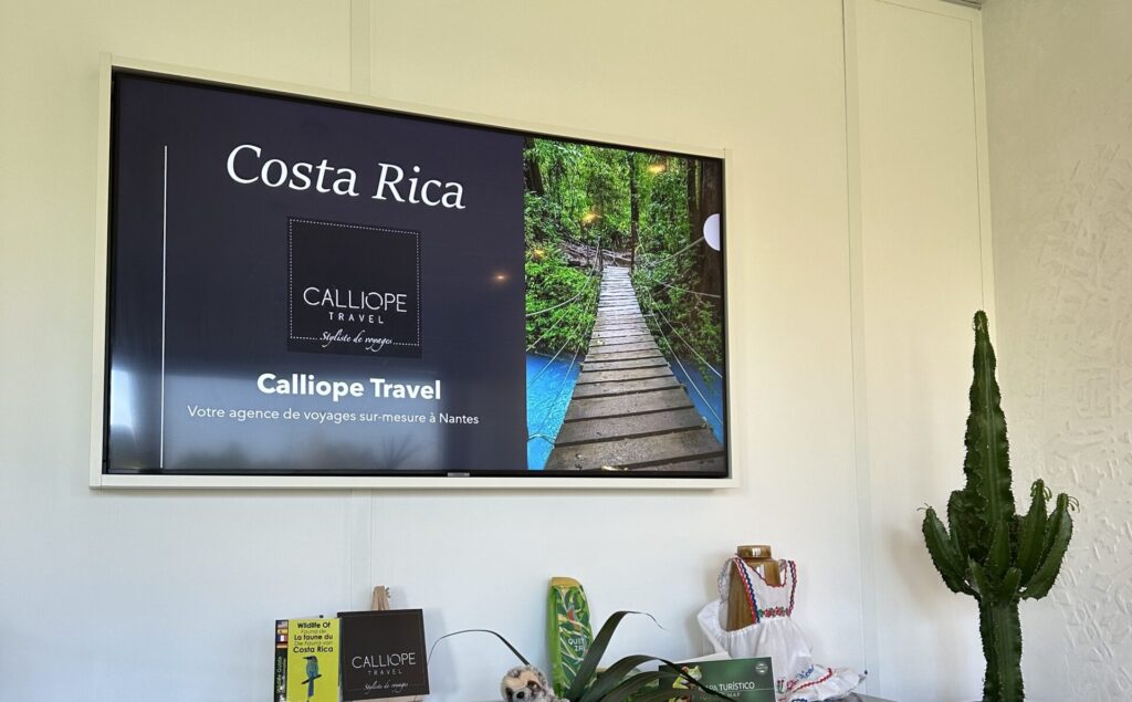 Salle de réception de nos voyageurs pour une soirée découverte du Costa Rica.