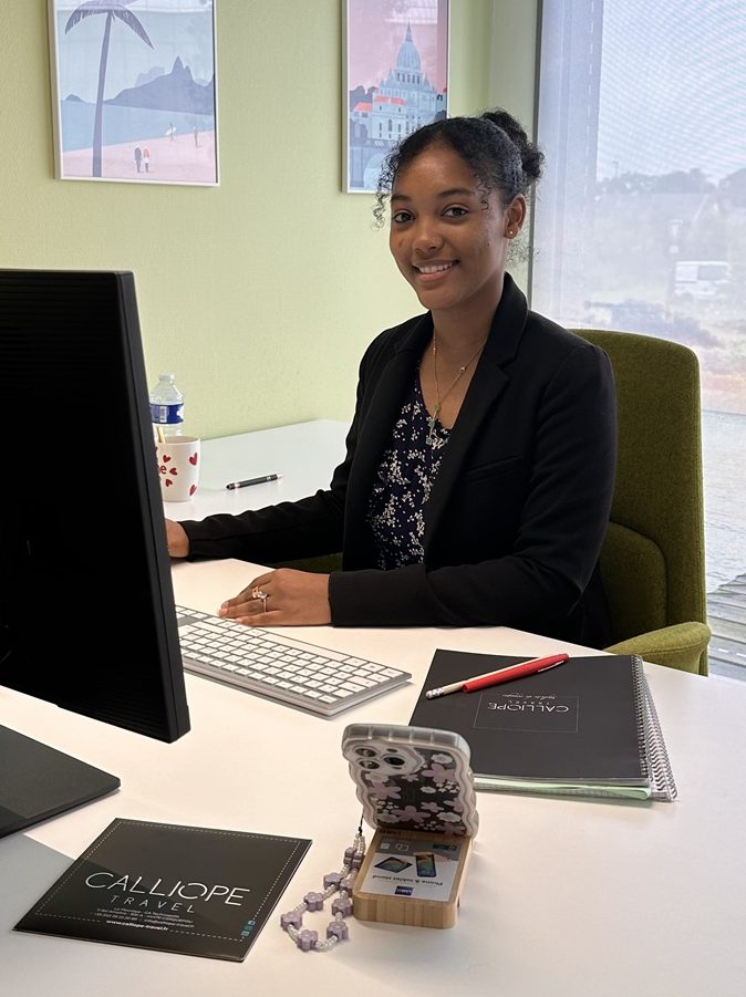 Kaïra Bouchrane, styliste de voyage au sein de l'agence de voyage sur mesure Nantaise Calliope Travel