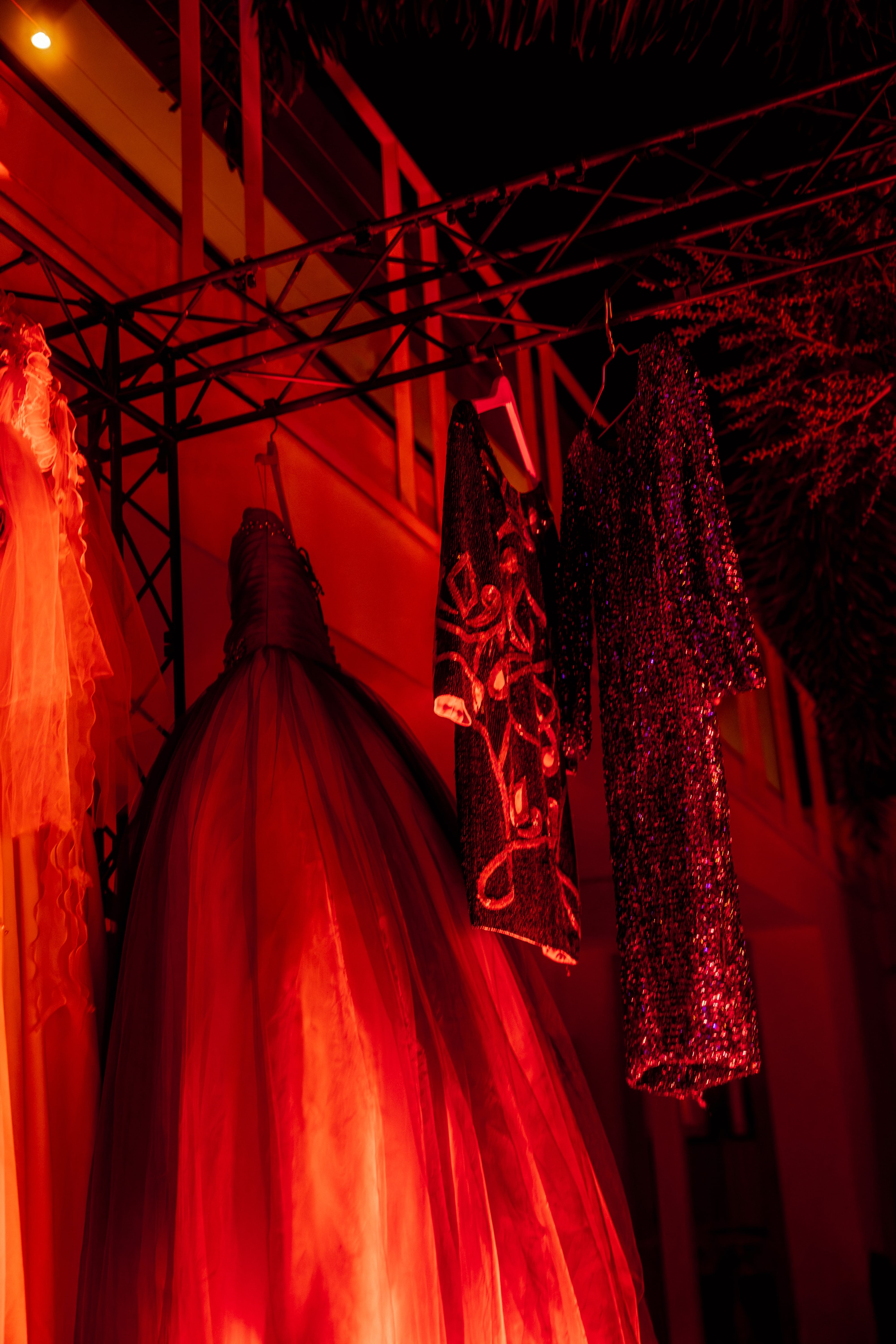 1618 Productions 36 Min