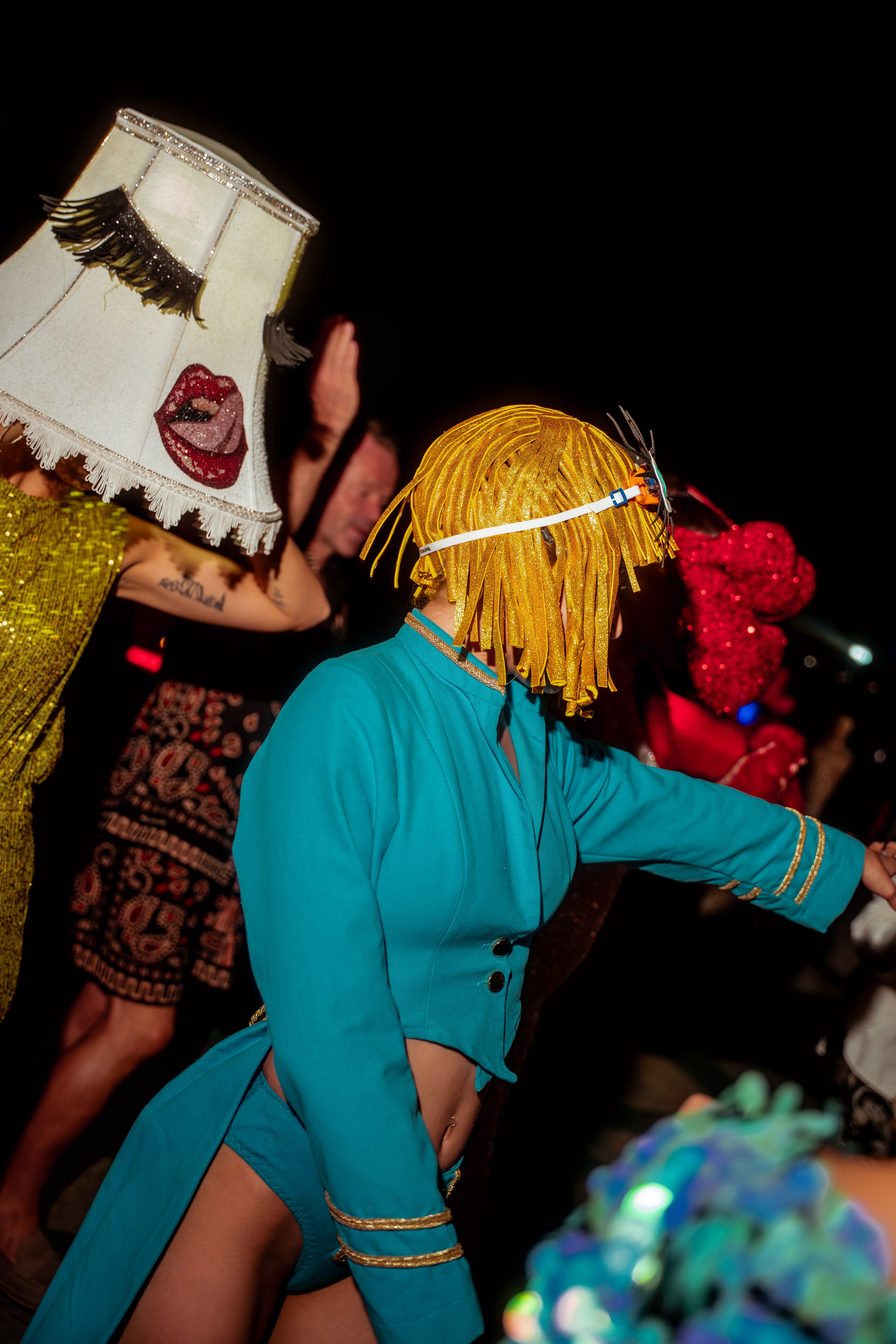 1618 Productions 38 Min