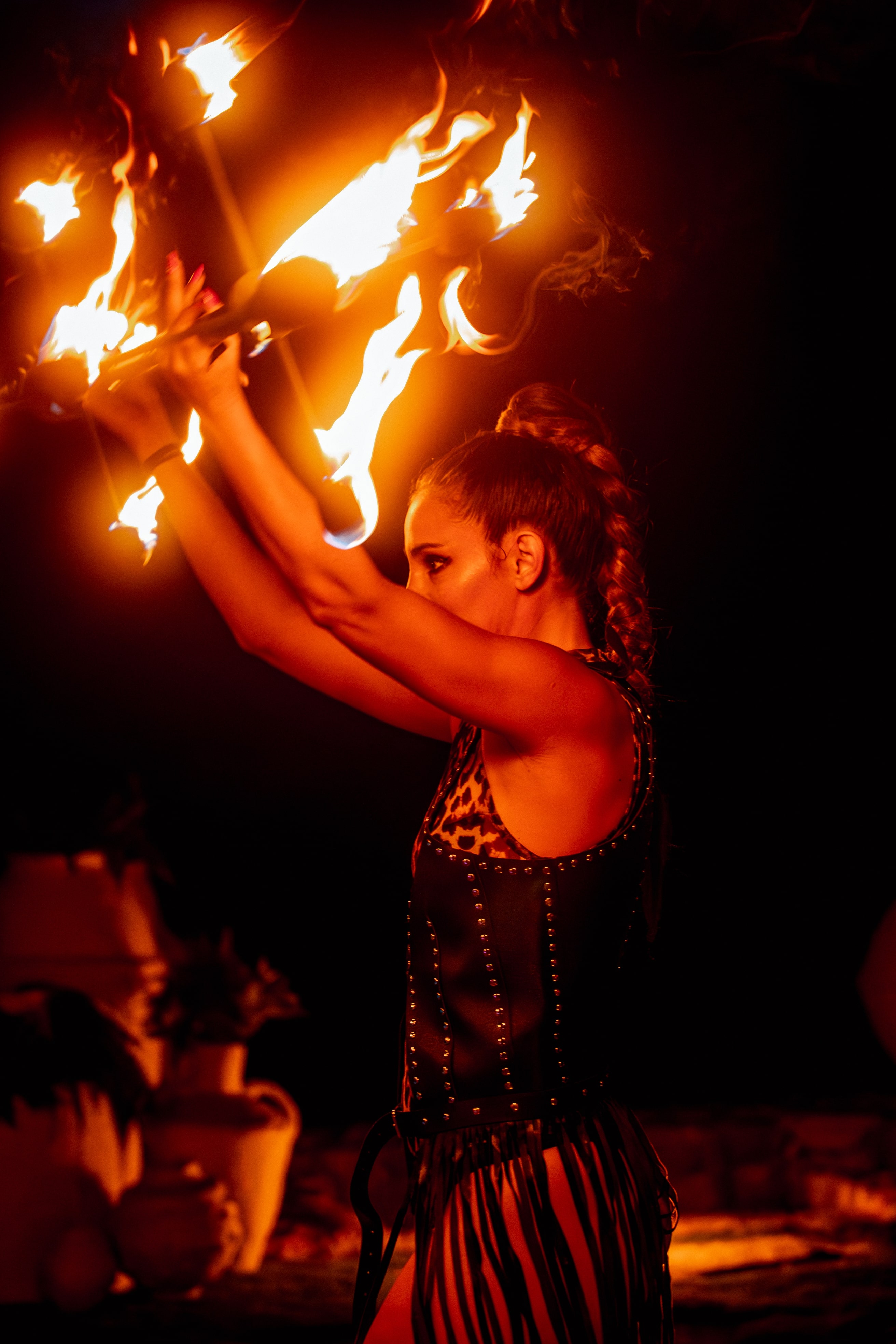 1618 Productions 44 Min