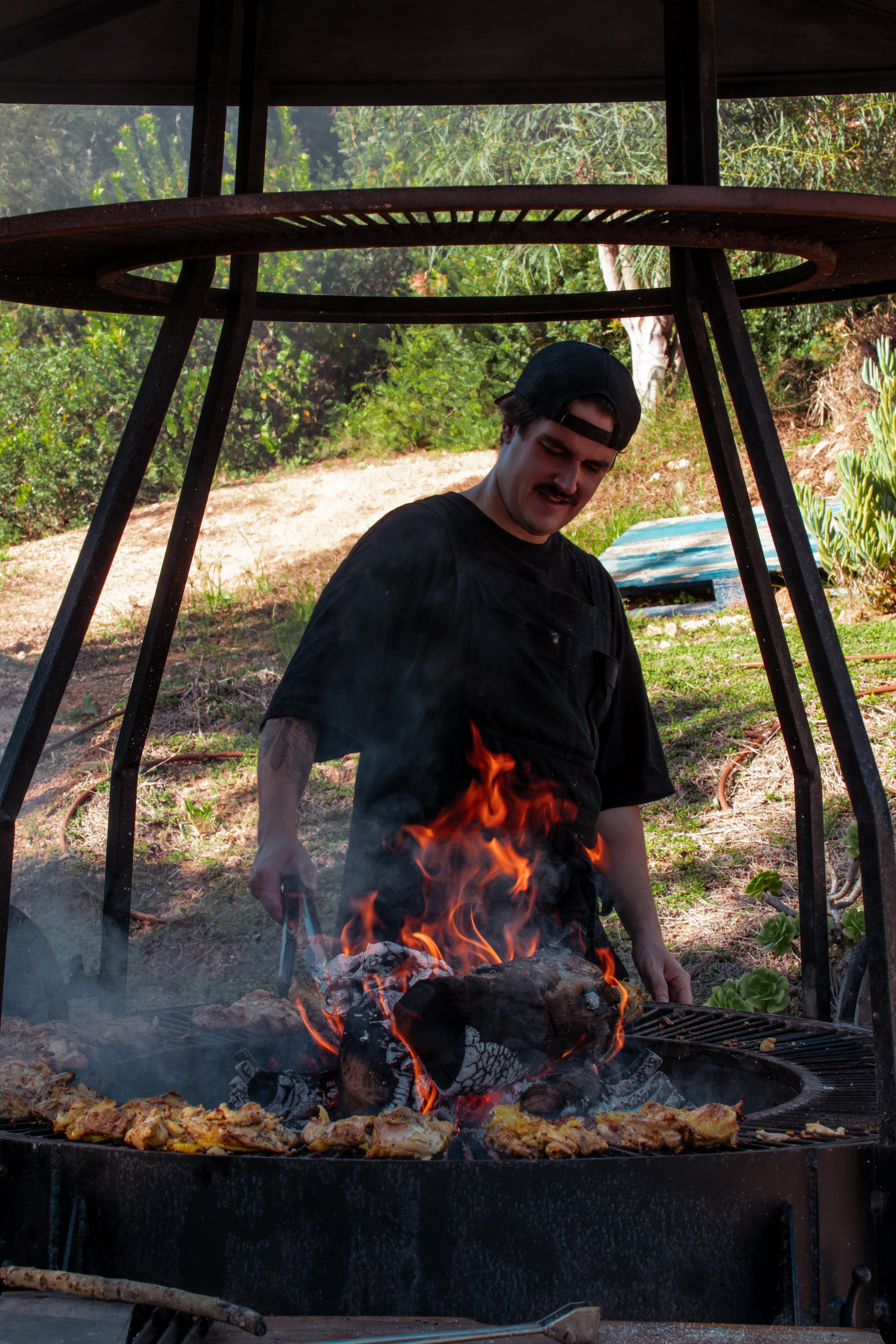 1618 Productions 90 Min