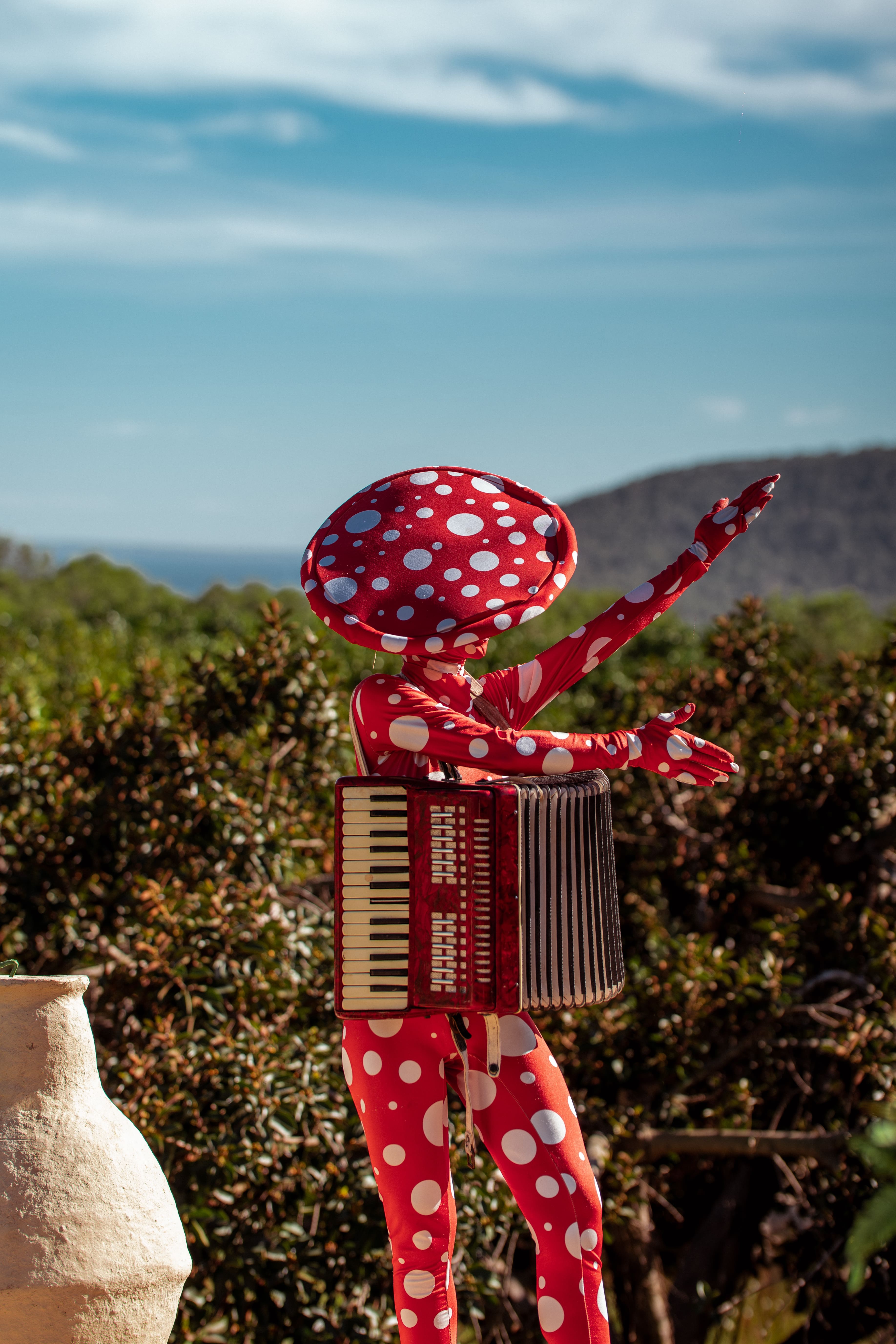 1618 Productions 94 Min